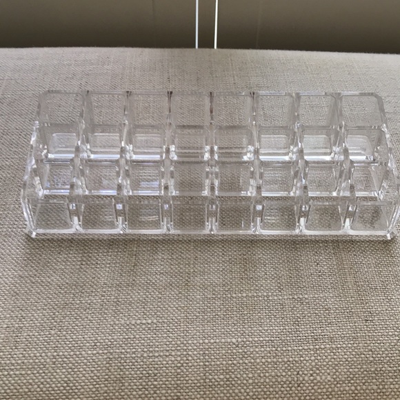 Acrylic lipstick organizer holds 24 lipsticks 💄 - Picture 3 of 13